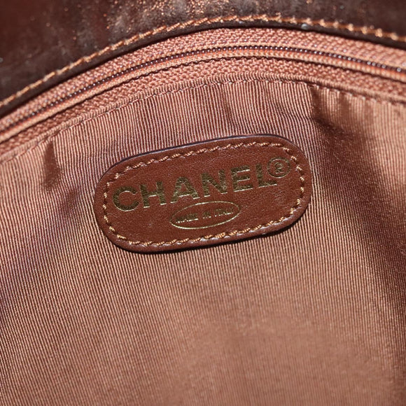 CHANEL Shoulder Bag Leather Gold CC Auth 140488