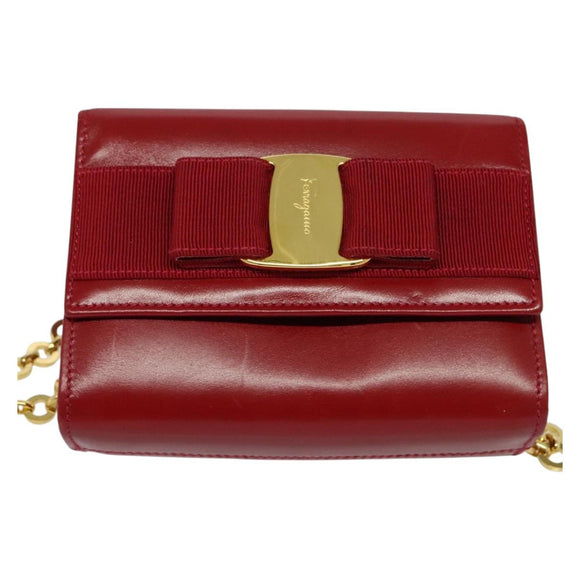 Salvatore Ferragamo Vala Chain Mini Schultertasche Leder Rot Gold Auth 140616
