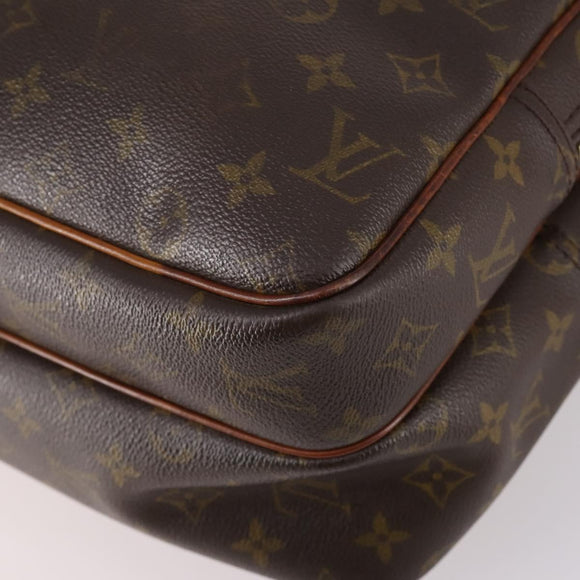 LOUIS VUITTON Monogram Reporter GM Shoulder Bag M45252 LV Auth 140930