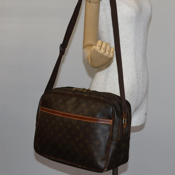 LOUIS VUITTON Monogram Reporter GM Shoulder Bag M45252 LV Auth 140930