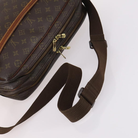 LOUIS VUITTON Monogram Reporter GM Shoulder Bag M45252 LV Auth 140930