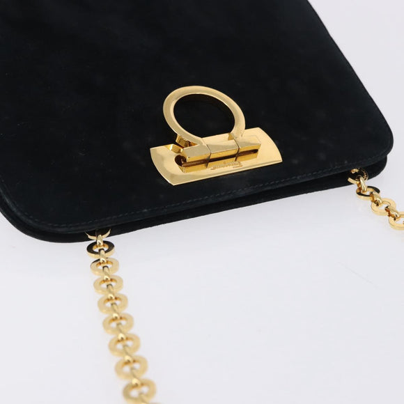 Salvatore Ferragamo Gancini Ketting Schoudertas Suede Zwart Goud Auth 140965