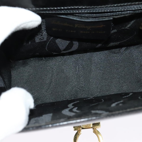 Salvatore Ferragamo Gancini Shoulder Bag Leather Black Gold Auth 140988