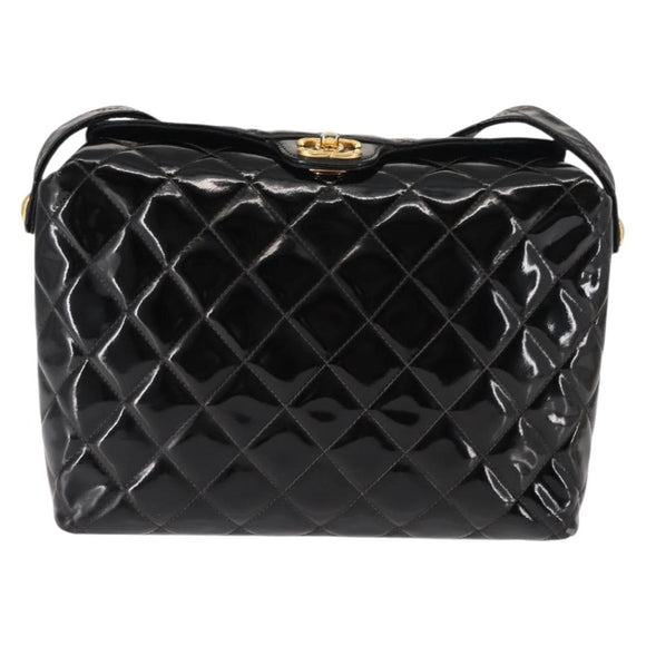 CHANEL Matelasse Shoulder Bag Patent leather Black Gold CC Auth 141133
