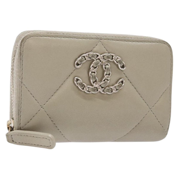 CHANEL Matelasse Wallet Lamb Skin Ivory Gold CC Auth 141169