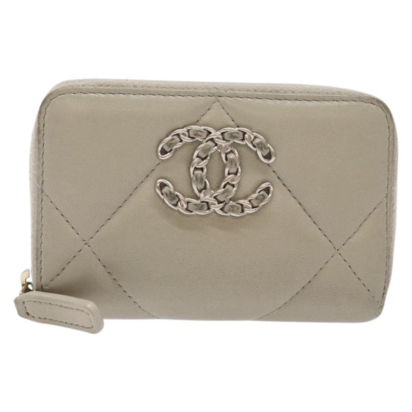 CHANEL Matelasse Wallet Lamb Skin Ivory Gold CC Auth 141169