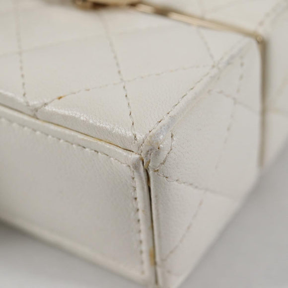 CHANEL Airpods case Earphone case Lamb Skin White CC Auth 141176M