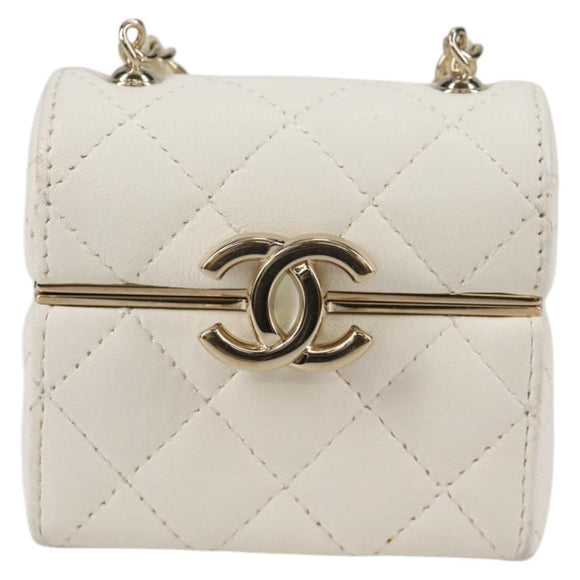 CHANEL Airpods case Earphone case Lamb Skin White CC Auth 141176M