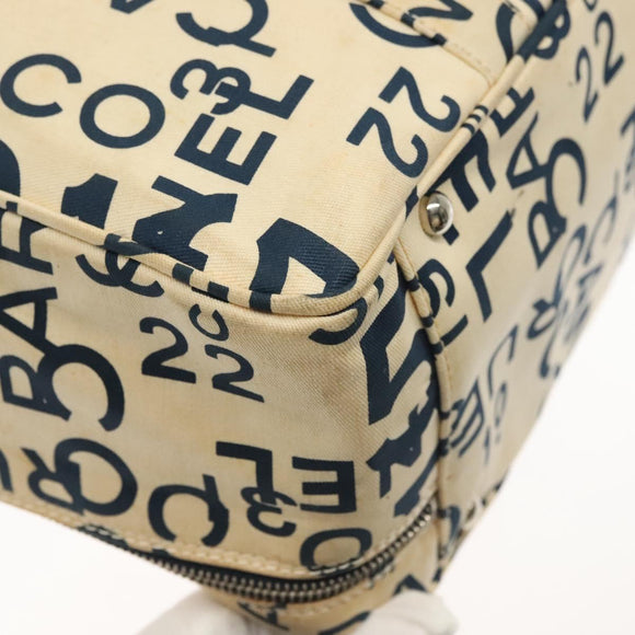 CHANEL Bysy line Tote Bag Canvas White CC Auth 141391