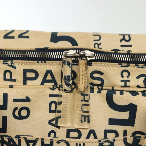 CHANEL Bysy line Tote Bag Canvas White CC Auth 141391