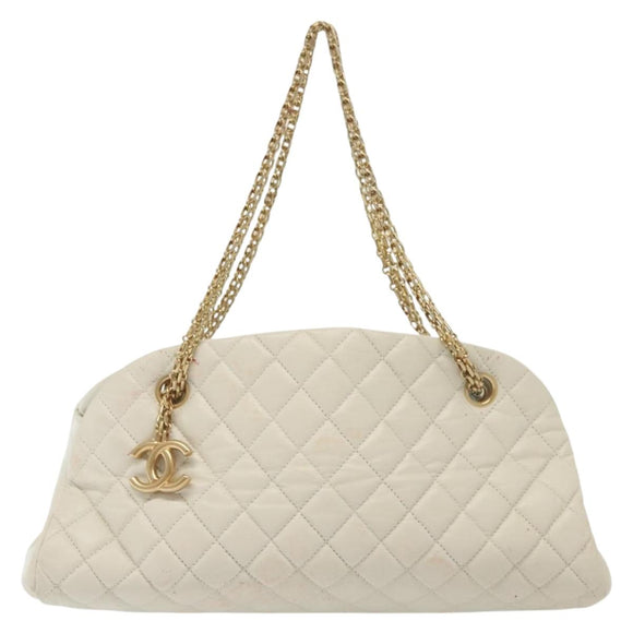 CHANEL Matelasse Chain Shoulder Bag Leather White Gold CC Auth 141392