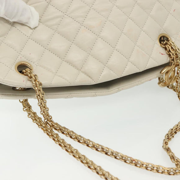 CHANEL Matelasse Chain Shoulder Bag Leather White Gold CC Auth 141392
