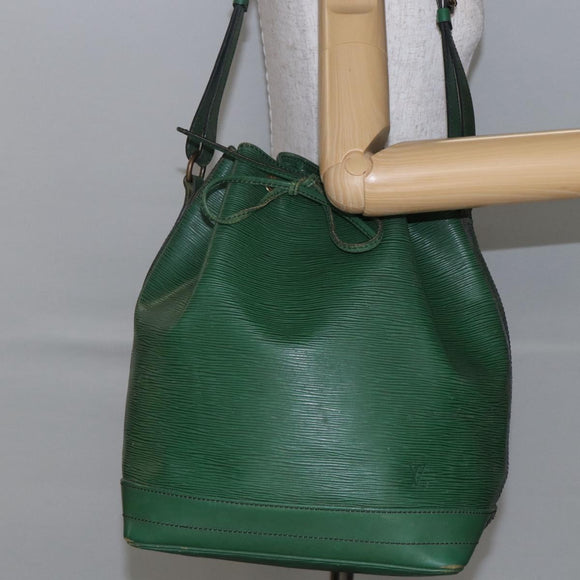 LOUIS VUITTON Epi Noe Shoulder Bag Green M44004 LV Auth 141596