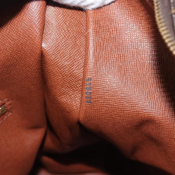 LOUIS VUITTON Monogram Boulogne 35 Umhängetasche M51260 LV Auth 141925