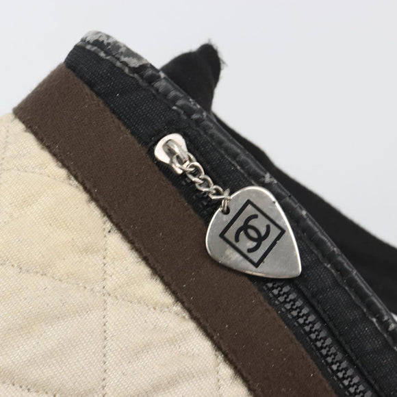 CHANEL Sports Matelasse Umhängetasche Canvas Weiß Silber CC Auth 142035