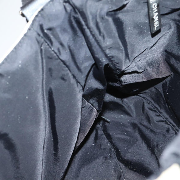 CHANEL Sports Matelasse Shoulder Bag Canvas White Silver CC Auth 142035