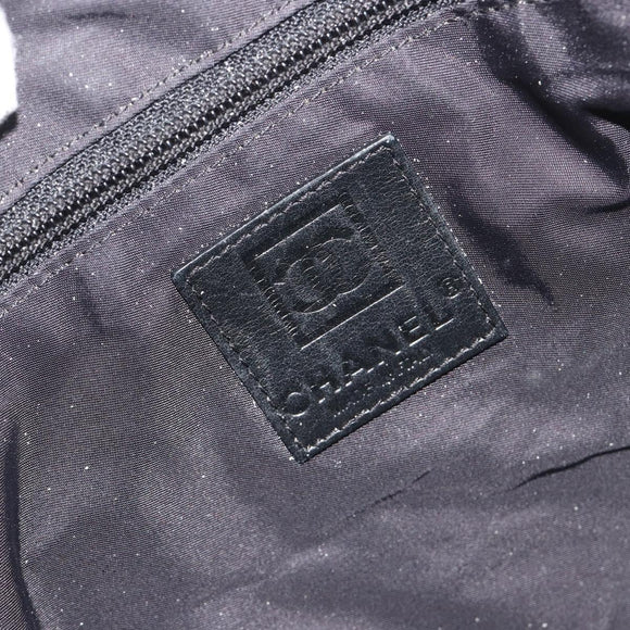 CHANEL Sports Matelasse Umhängetasche Canvas Weiß Silber CC Auth 142035