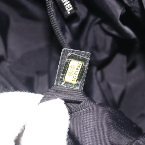CHANEL Sports Matelasse Umhängetasche Canvas Weiß Silber CC Auth 142035