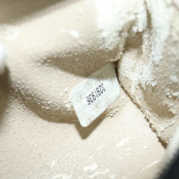 CHANEL Pouch Caviar Skin Black Gold CC Auth 142376