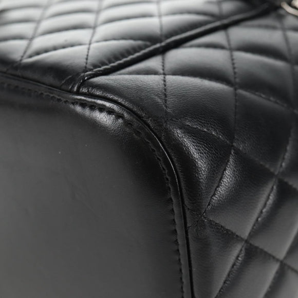 CHANEL Matelasse Vanity Pouch Lamb Skin Black Silver CC Auth 142565M