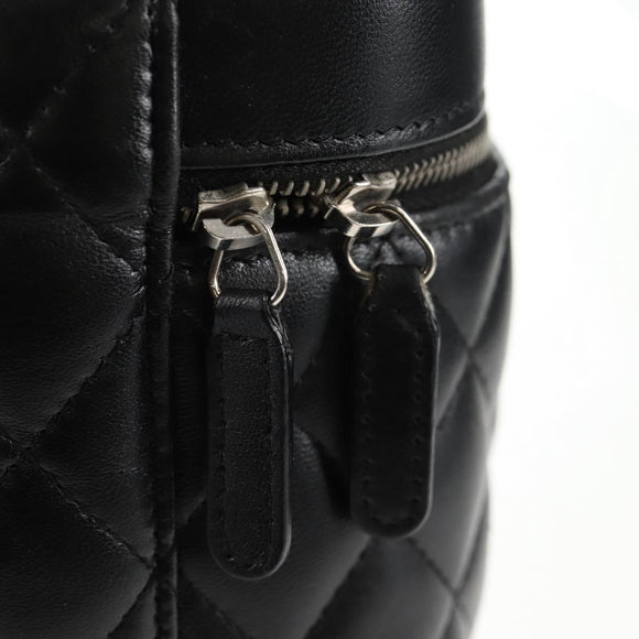 CHANEL Matelasse Vanity Pouch Lamb Skin Black Silver CC Auth 142565M