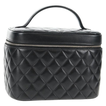 CHANEL Matelasse Vanity Pouch Lamb Skin Black Silver CC Auth 142565M