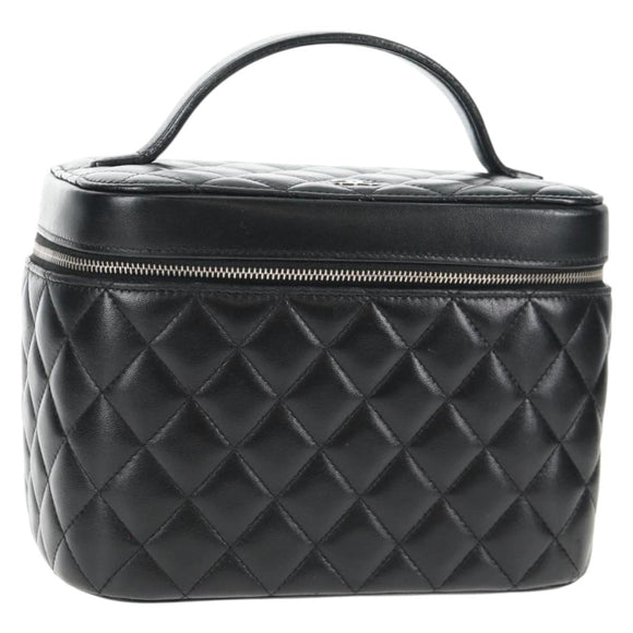 CHANEL Matelasse Vanity Pouch Lamb Skin Black Silver CC Auth 142565M