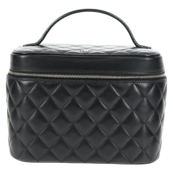 CHANEL Matelasse Vanity Pouch Lamb Skin Black Silver CC Auth 142565M