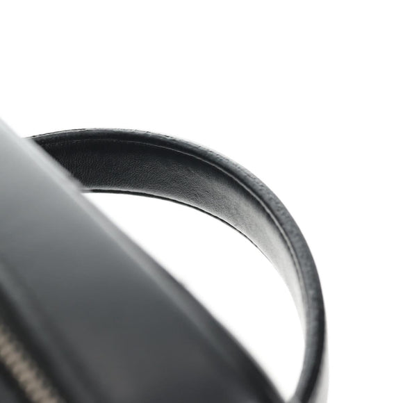 CHANEL Matelasse Vanity Pouch Lamb Skin Black Silver CC Auth 142565M