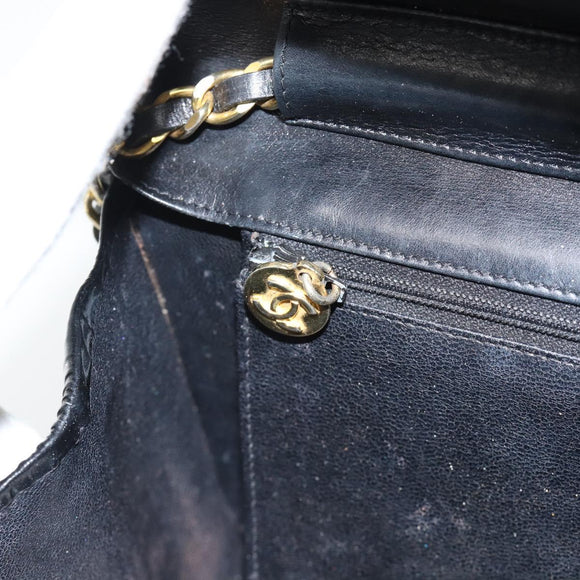 CHANEL Ketting Schoudertas Lakleer Zwart Goud CC Auth 142755