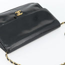 CHANEL Ketting Schoudertas Lakleer Zwart Goud CC Auth 142755-5