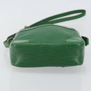LOUIS VUITTON Epi Danube Shoulder Bag Green M45634 LV Auth 142833-5