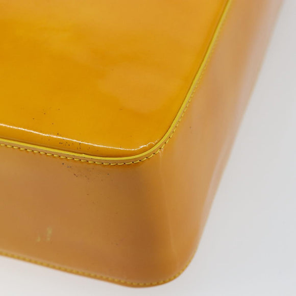 CHANEL Tote Bag Patent leather Yellow Gold CC Auth 142937