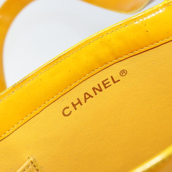 CHANEL Tote Bag Patent leather Yellow Gold CC Auth 142937