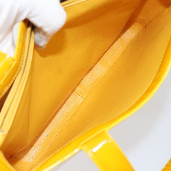 CHANEL Tote Bag Patent leather Yellow Gold CC Auth 142937