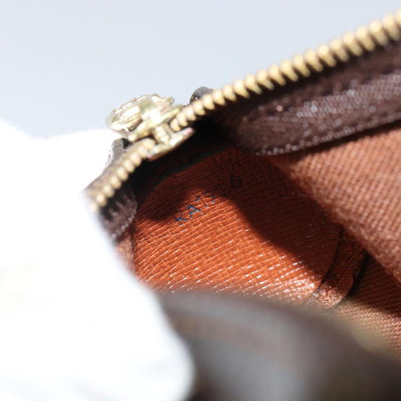 LOUIS VUITTON Monogram Etui 3 Ball de Golf Pouch M58249 LV Auth 142953