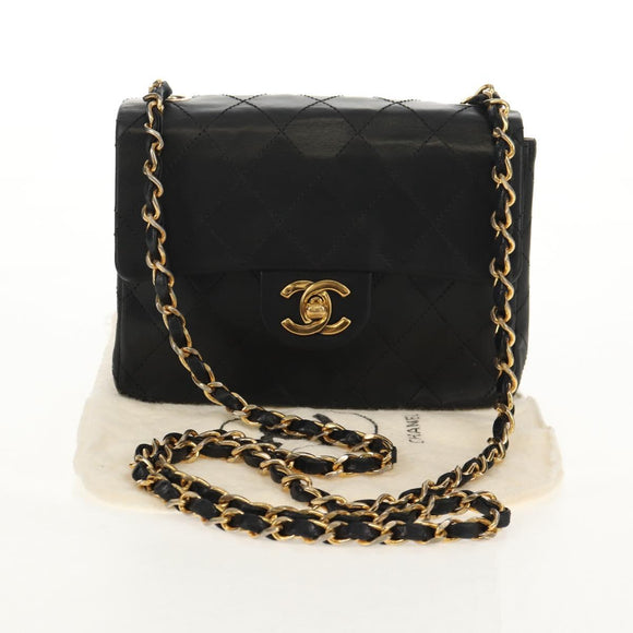 CHANEL Matelasse Chain Shoulder Bag Lamb Skin Black Gold CC Auth 142988V