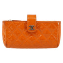 CHANEL Matelasse Pouch Patent leather Orange CC Auth 143091-13