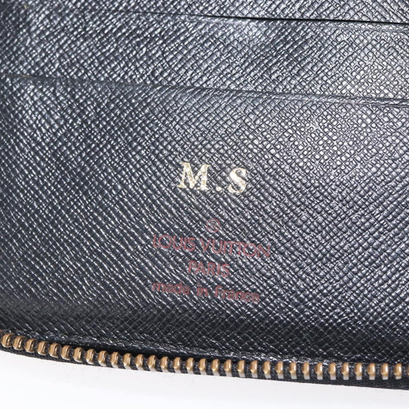 LOUIS VUITTON Epi Poche Escapade Travel Case Black LV Auth 143112