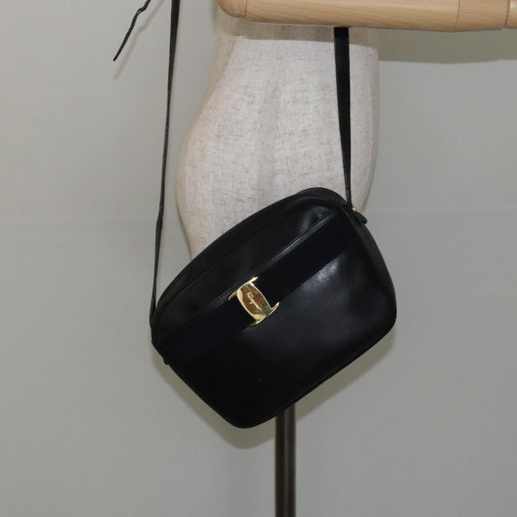 Salvatore Ferragamo Vala Shoulder Bag Leather Navy Gold Auth 143221