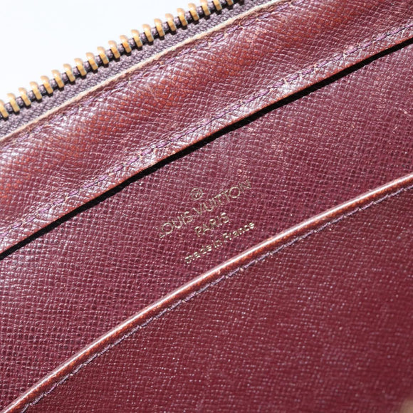 LOUIS VUITTON Taiga Baikal Clutch Bag Acajou M30186 LV Auth 143227