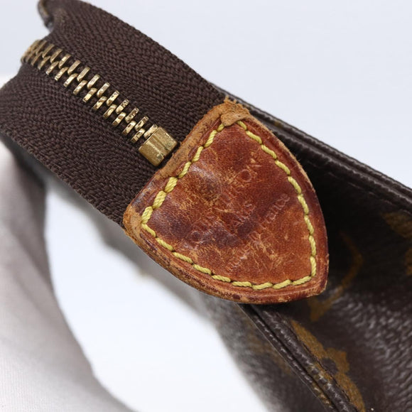 LOUIS VUITTON Monogram Poche Toilette 15 Pouch M47546 LV Auth 143411