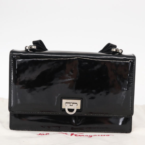 Salvatore Ferragamo Chain Gancini Shoulder Bag Enamel Black Silver Auth 143669