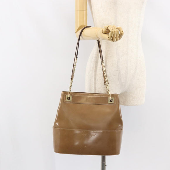 Salvatore Ferragamo Chain Shoulder Bag Enamel Beige Gold Auth 143680