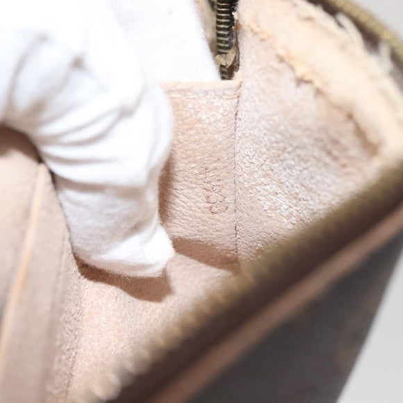 LOUIS VUITTON Monogram Pochette Cosmetic PM Pouch M43998 LV Auth 143783