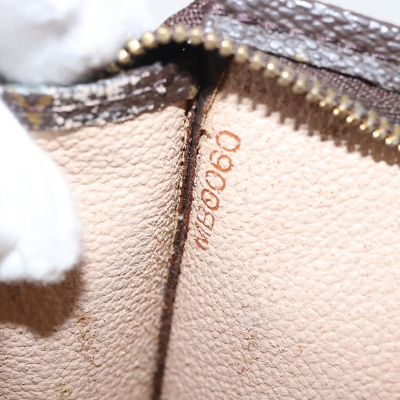 LOUIS VUITTON Monogram Poche Toilette 15 Pouch M47546 LV Auth 144339