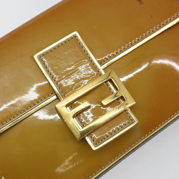 FENDI Mamma Baguette Schultertasche mit Kette Lackleder Grau Gold Auth 144385A