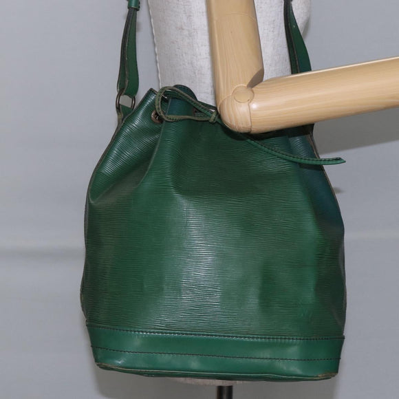 LOUIS VUITTON Epi Noe Shoulder Bag Green M44004 LV Auth 144507