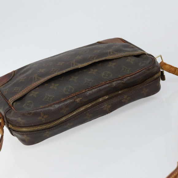 LOUIS VUITTON Monogram Trocadero 27 Shoulder Bag M51274 LV Auth 144777