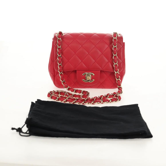 CHANEL Matelasse 17 Chain Shoulder Bag Lamb Skin Red Gold CC Auth 144831SAM